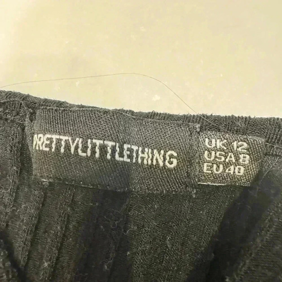 Pretty little things ribbed jump suit. Black short sleeve full open back… - Picture 4 of 12